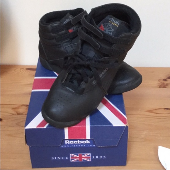 reebok classic freestyle hi black